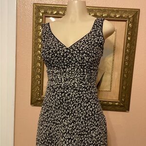 Ann Taylor Black & White Floral Print Silk Dress Size 0